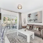 By Riva - Elegant, 2 Bedroom In Dama De Noche Puerto Banus * Marbella