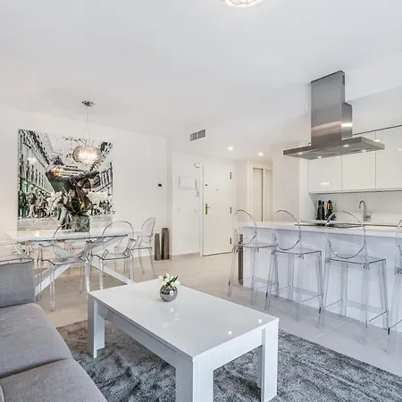 By Riva - Elegant, 2 Bedroom In Dama De Noche Puerto Banus * Marbella