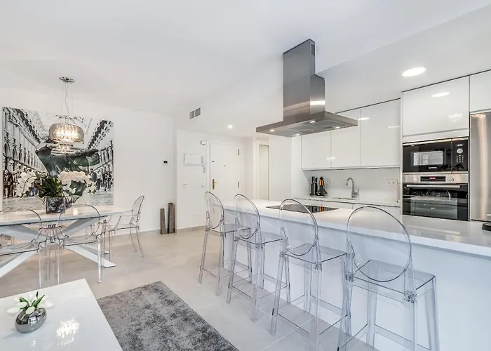 アパート By Riva - Elegant, 2 Bedroom In Dama De Noche Puerto Banus マルベーリャ