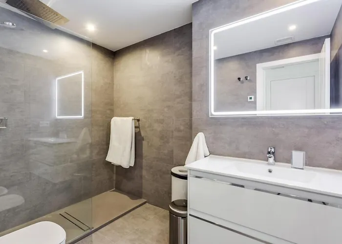 By Riva - Elegant, 2 Bedroom In Dama De Noche Puerto Banus