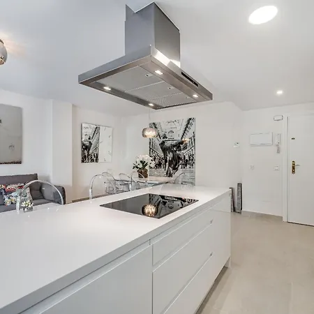 Апартаменти By Riva - Elegant, 2 Bedroom In Dama De Noche Puerto Banus