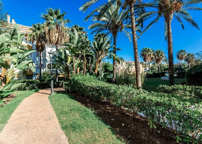 Апартаменти By Riva - Elegant, 2 Bedroom In Dama De Noche Puerto Banus